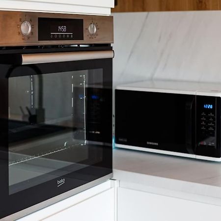 Luxury Apt. Near River & Parking Timisoara Luaran gambar