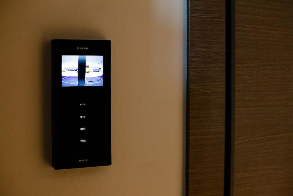 Luxury Apt. Near River & Parking Timisoara Luaran gambar